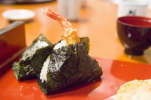 三重県亀山市のご当地グルメ スタミナ満点のうどん料理とは ご当地情報局
