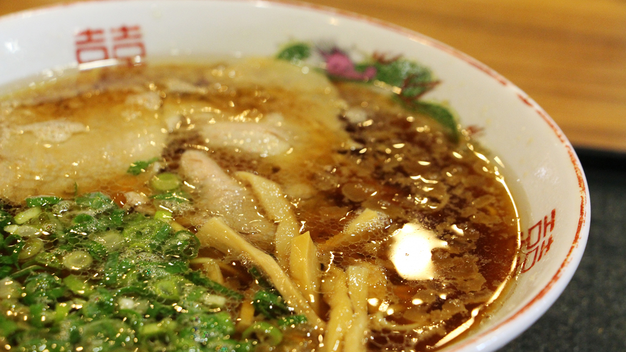 瀬戸内海産の小魚からとったダシが特徴の 広島県のご当地ラーメンは ご当地情報局